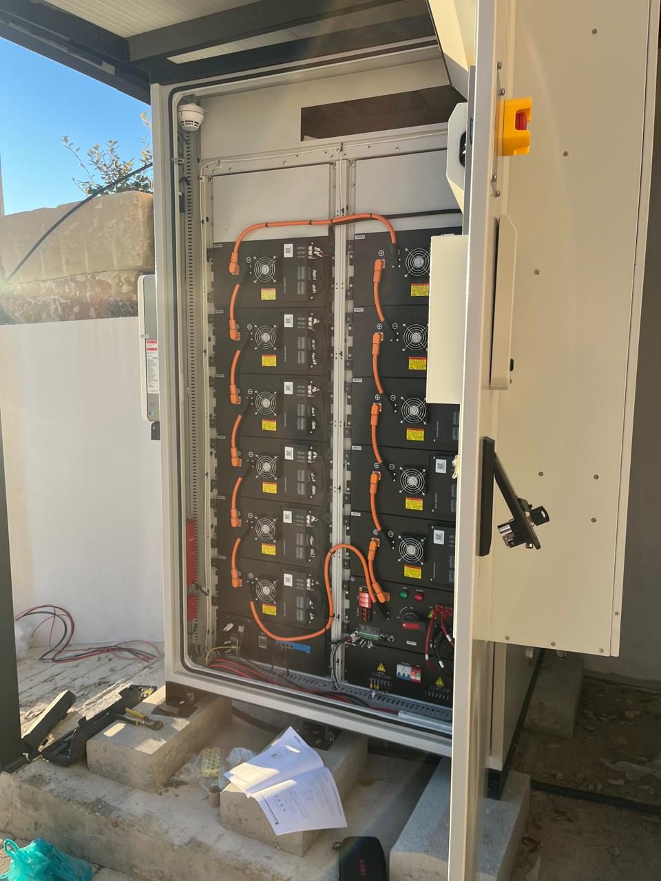 Φωτοβολταϊκό 50kW + Αποθήκευση 200kWh