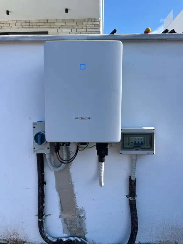 Hybrid Inverter Installation